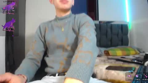 Snapshot of twink_daren chatting on January 28, 6:17 pm Mr Daren online show from January 28, 6:17 pm
