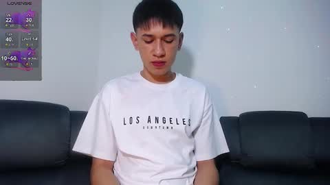 Snapshot of twink_daren chatting on March 5, 6:12 pm Mr Daren online show from March 5, 6:12 pm