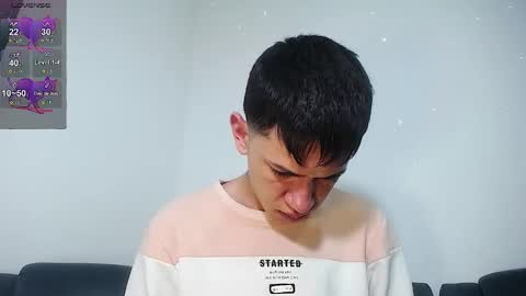 Snapshot of twink_daren chatting on March 7, 12:15 am Mr Daren online show from March 7, 12:15 am