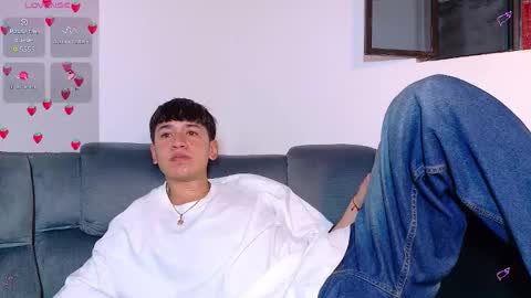 Snapshot of twink_daren chatting on October 10, 5:56 pm Mr Daren online show from October 10, 5:56 pm