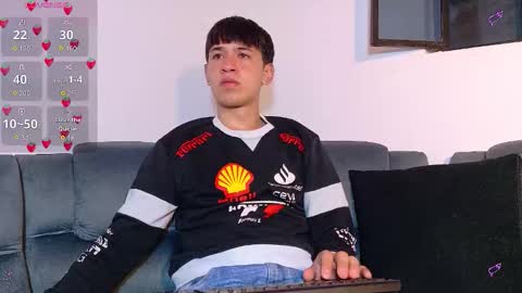 Snapshot of twink_daren chatting on October 15, 5:46 pm Mr Daren online show from October 15, 5:46 pm