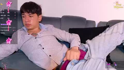 Snapshot of twink_daren chatting on October 18, 5:57 pm Mr Daren online show from October 18, 5:57 pm