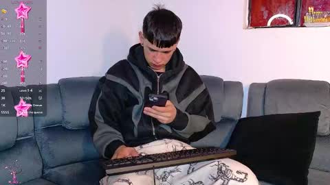 Snapshot of twink_daren chatting on October 20, 6:19 pm Mr Daren online show from October 20, 6:19 pm