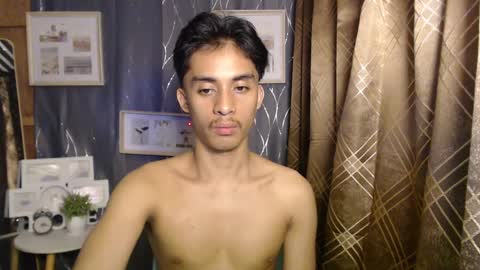 Snapshot of twink_hairyass69 chatting on January 11, 7:16 pm Aladin online show from January 11, 7:16 pm