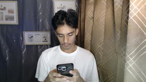 Snapshot of twink_hairyass69 chatting on March 9, 7:59 pm Aladin online show from March 9, 7:59 pm