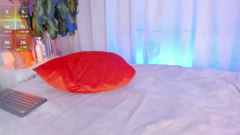 Lion online show from December 8, 8:47 pm