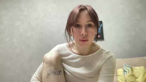 twinkiedoll online show from November 3, 8:43 pm