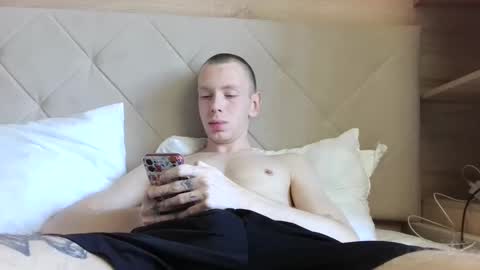 TwinkyBoyxq online show from September 25, 10:41 am