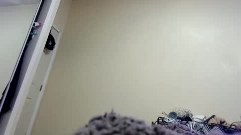 Snapshot of twistedlilpunk chatting on December 10, 9:01 am twistedlilpunk online show from December 10, 9:01 am