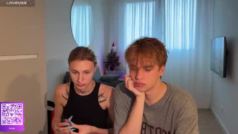 Molly and Nick online show from December 16, 4:01 pm