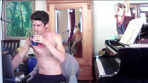 TobeBritta online show from February 2, 7:04 pm