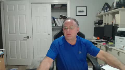 Twopeopleinlove online show from October 7, 10:01 am