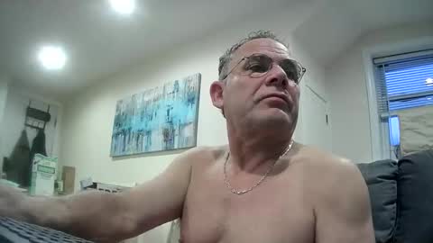 Twopeopleinlove online show from January 17, 12:21 pm