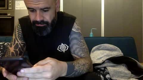 Snapshot of txalkan6060 chatting on February 16, 11:59 pm txalkan6060 online show from February 16, 11:59 pm