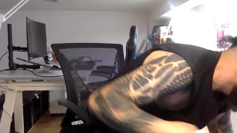 Snapshot of txalkan6060 chatting on February 17, 11:53 pm txalkan6060 online show from February 17, 11:53 pm