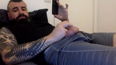 Snapshot of txalkan6060 chatting on February 18, 6:58 pm txalkan6060 online show from February 18, 6:58 pm