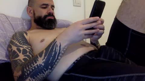 Snapshot of txalkan6060 chatting on February 20, 12:08 am txalkan6060 online show from February 20, 12:08 am