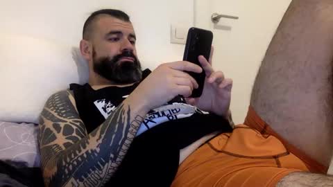 Snapshot of txalkan6060 chatting on February 22, 6:52 pm txalkan6060 online show from February 22, 6:52 pm