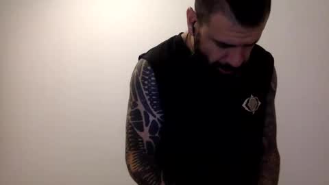 Snapshot of txalkan6060 chatting on March 2, 8:29 pm txalkan6060 online show from March 2, 8:29 pm