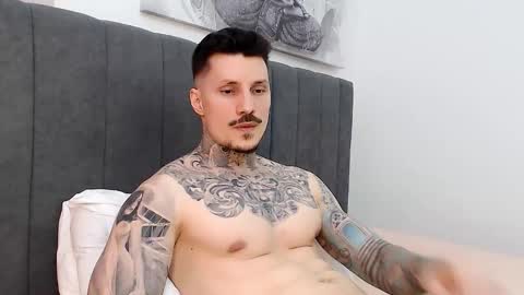 Snapshot of tyagodoll chatting on November 13, 7:24 pm tyagodoll online show from November 13, 7:24 pm