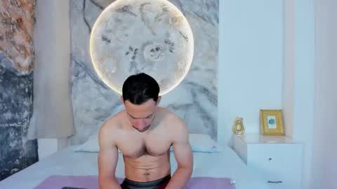 Tyago online show from November 3, 1:01 pm