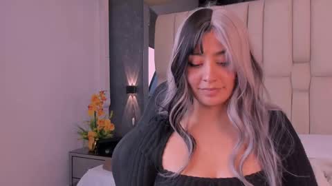  TYLA  online show from June 6, 3:44 am