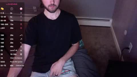 Snapshot of tyler4478 chatting on October 17, 5:26 pm tyler4478 online show from October 17, 5:26 pm