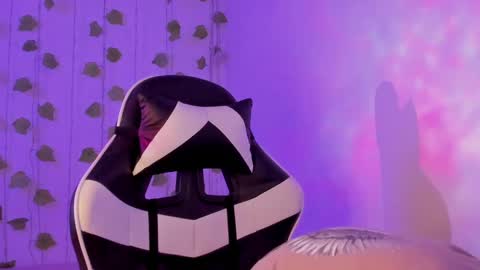 Tyler Garcia  online show from February 3, 6:45 am