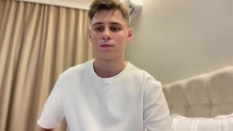 tyler_garrner online show from September 13, 5:35 pm