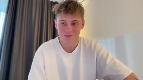 tyler_garrner online show from October 6, 12:57 pm