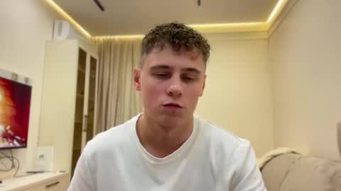 tyler_garrner online show from November 12, 5:13 pm