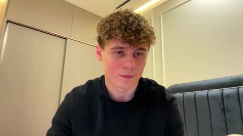 tyler_garrner online show from February 5, 2:33 pm