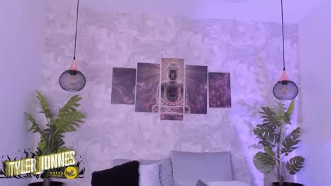 Tyler online show from December 15, 8:08 am