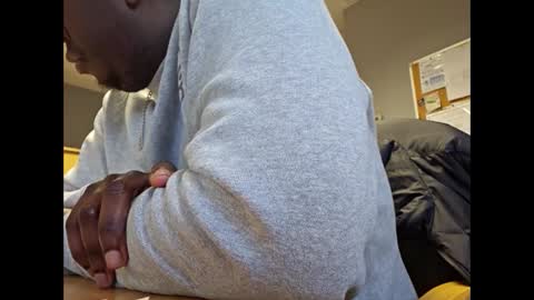 Snapshot of tyroneall chatting on November 26, 3:02 pm tyroneall online show from November 26, 3:02 pm