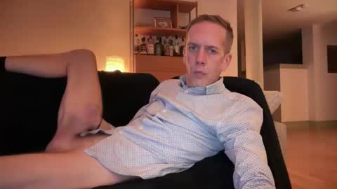 Snapshot of tyronev70 chatting on November 19, 5:46 pm Ty online show from November 19, 5:46 pm