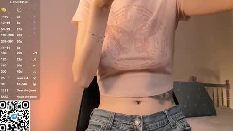 Christine 3 Next broadcast tomorrow at 2100 GMT 5 online show from November 28, 7:05 pm