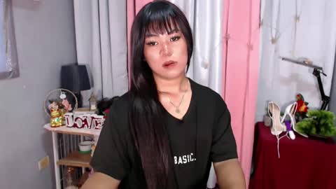 Snapshot of ugly_asianlover chatting on December 9, 4:34 am rechelle online show from December 9, 4:34 am