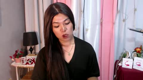 Snapshot of ugly_asianlover chatting on December 22, 1:55 pm rechelle online show from December 22, 1:55 pm