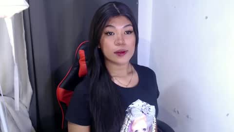 Snapshot of ugly_asianlover chatting on February 8, 9:46 am rechelle online show from February 8, 9:46 am