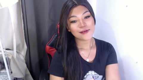 Snapshot of ugly_asianlover chatting on February 9, 5:19 am rechelle online show from February 9, 5:19 am