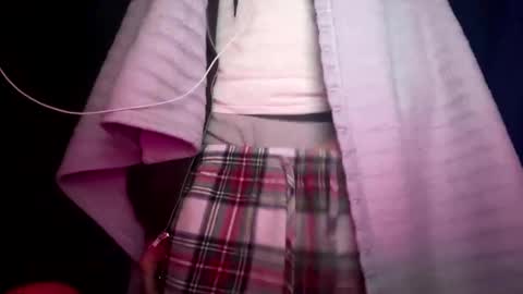 Snapshot of uhdummy chatting on February 4, 8:46 am snap mixedaddyx ig drexdummy online show from February 4, 8:46 am