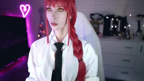 Izzy    online show from February 9, 5:22 pm