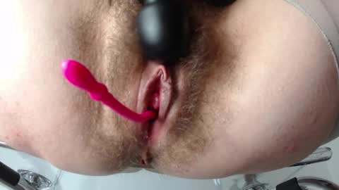 Snapshot of ukk_bit chatting on December 31, 6:48 am Megan online show from December 31, 6:48 am