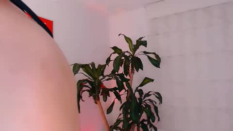 Snapshot of ulala_martina chatting on September 26, 1:31 am Martina online show from September 26, 1:31 am