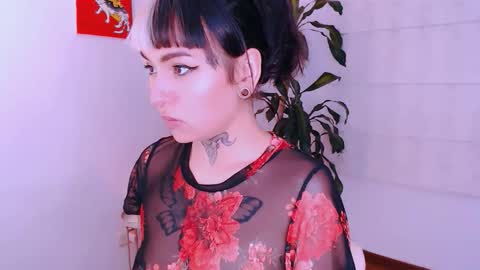 Snapshot of ulala_martina chatting on October 13, 2:00 am Martina online show from October 13, 2:00 am
