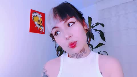 Snapshot of ulala_martina chatting on October 19, 1:39 am Martina online show from October 19, 1:39 am
