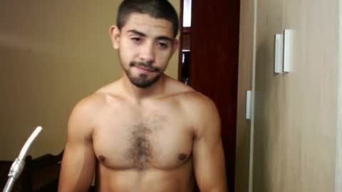 Snapshot of uliseshot450305 chatting on January 27, 5:15 pm Ulises Gomez online show from January 27, 5:15 pm