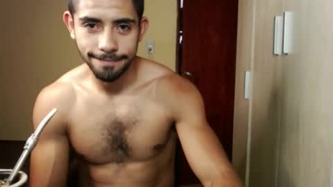 Snapshot of uliseshot450305 chatting on January 29, 4:08 pm Ulises Gomez online show from January 29, 4:08 pm