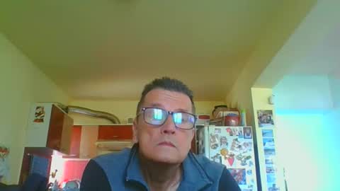 ulmeni4 online show from April 12, 8:30 am