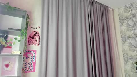 Snapshot of ultima_ma18 chatting on October 28, 12:36 am Melena online show from October 28, 12:36 am